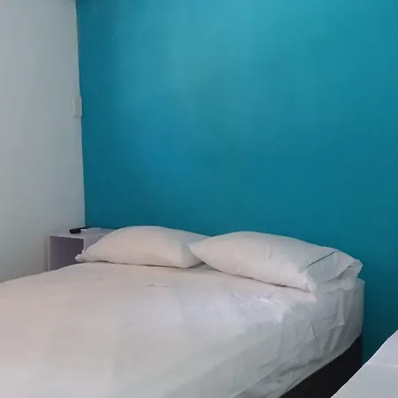 Atuchi Hotel 3*
